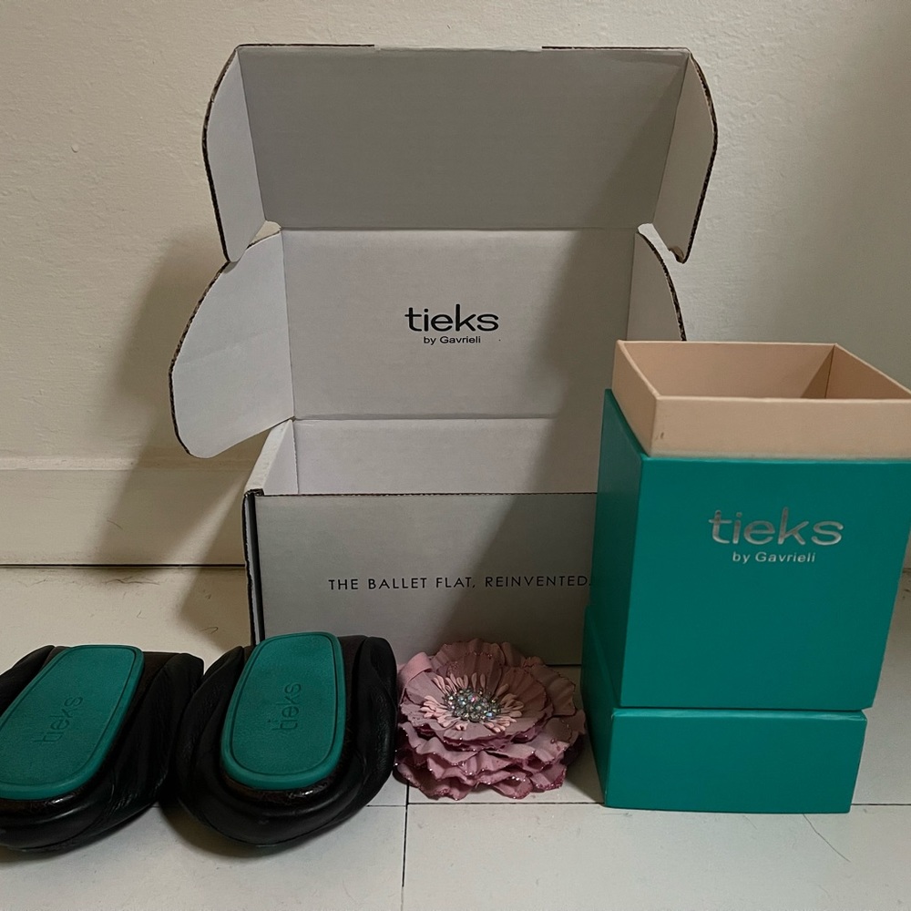 Tieks by Gavrieli in matte black (size 6)